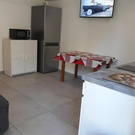T2 Courte Duree Apartment Jonage Exterior photo