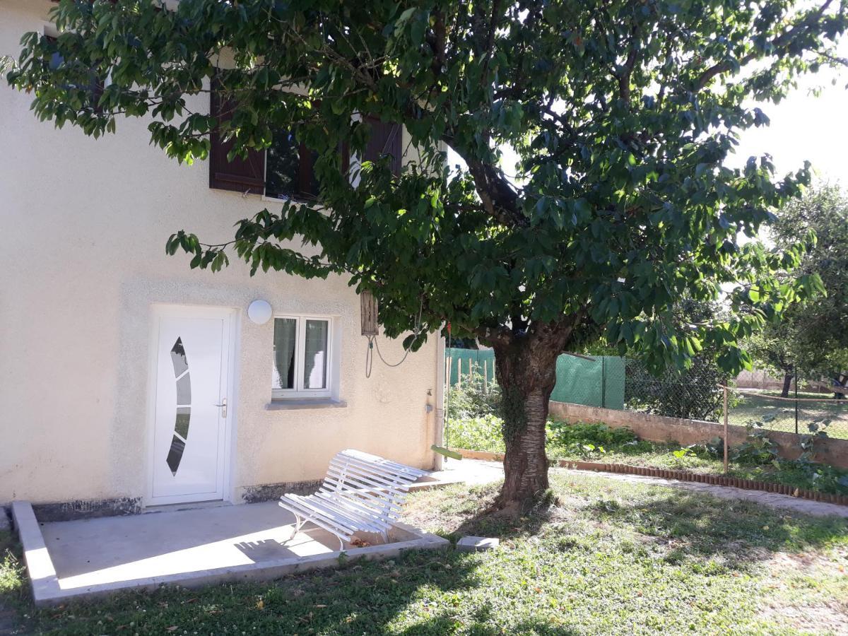 T2 Courte Duree Apartment Jonage Exterior photo